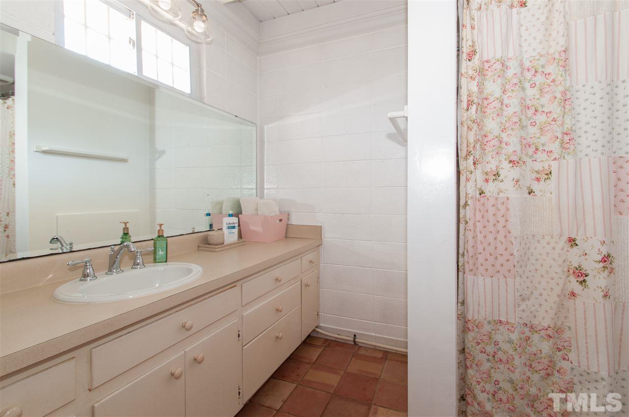 7017 Penny Road Raleigh, NC 27606 - Photo 9 of 19 Gallery Image 9