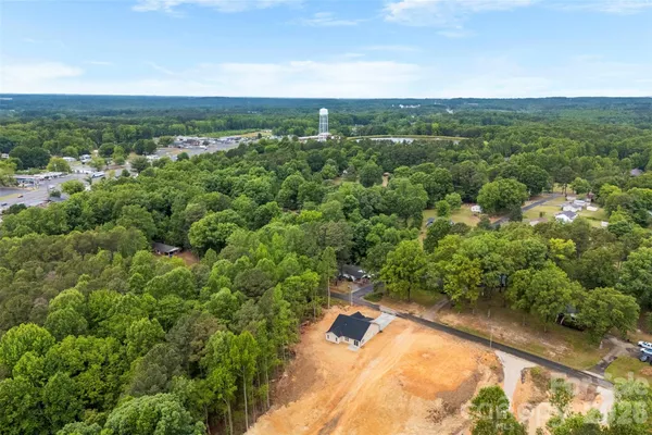 $379,900 | 200 Knollwood Circle, Albemarle, NC 28001