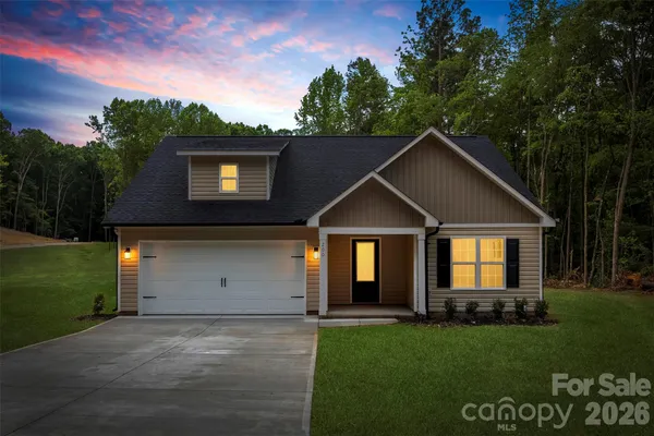 $379,900 | 200 Knollwood Circle, Albemarle, NC 28001