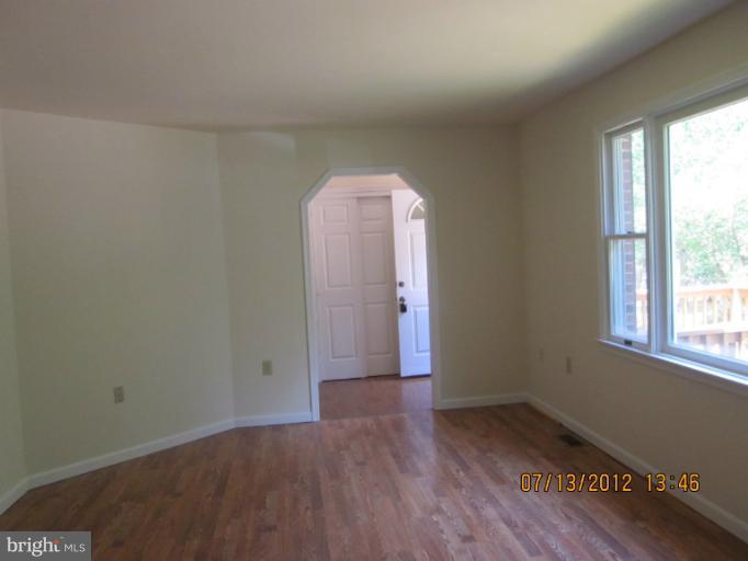 5615 New Cut Road Marbury, MD 20658 - Photo 2 of 30 Living Room