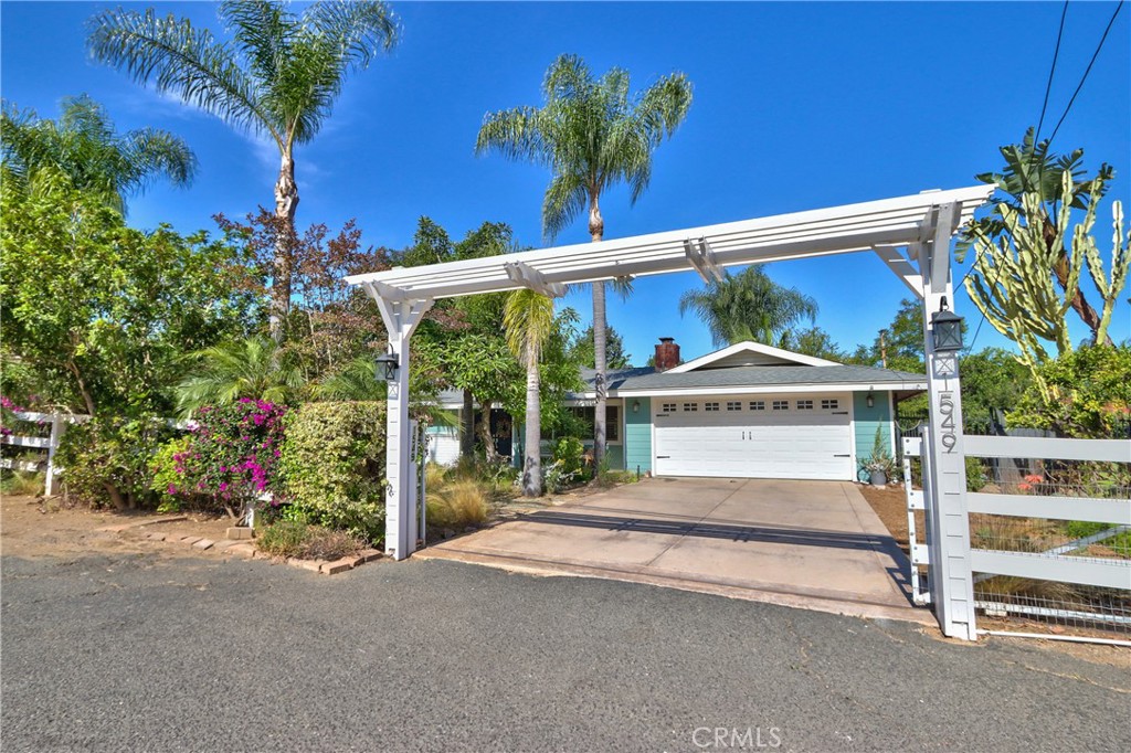 1549 McDonald Road Fallbrook, CA 92028 - Photo 3 of 62