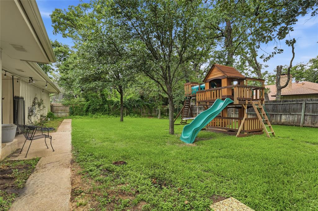 823 Ridgecrest Circle Denton, TX 76205 - Photo 36 of 40