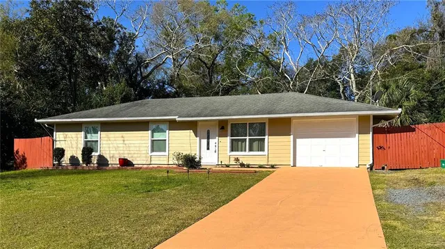 $1,800 | 222 Clara Vista Street, DeBary, FL 32713