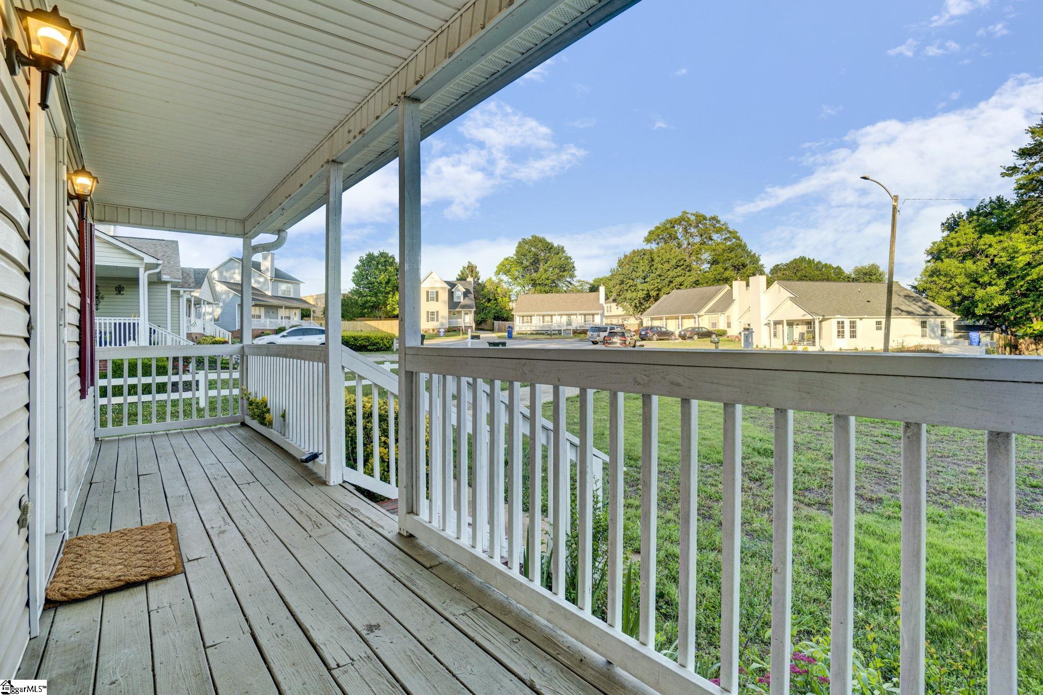 7 Haley Court Greenville, SC 29607 - Photo 6 of 48