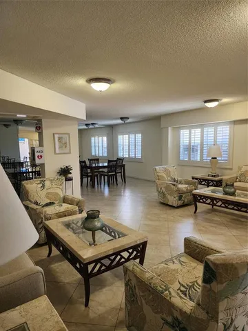 $2,400 | 1630 North Ocean Boulevard, Unit 415, Pompano Beach, FL 33062