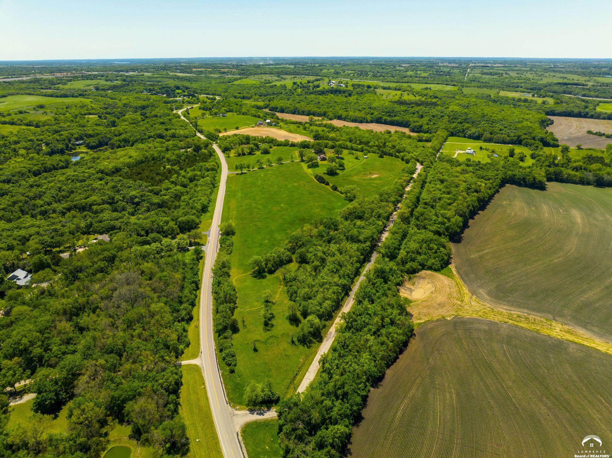 800 Southeast Stanley Road Tecumseh, KS 66542 - Photo 6 of 20