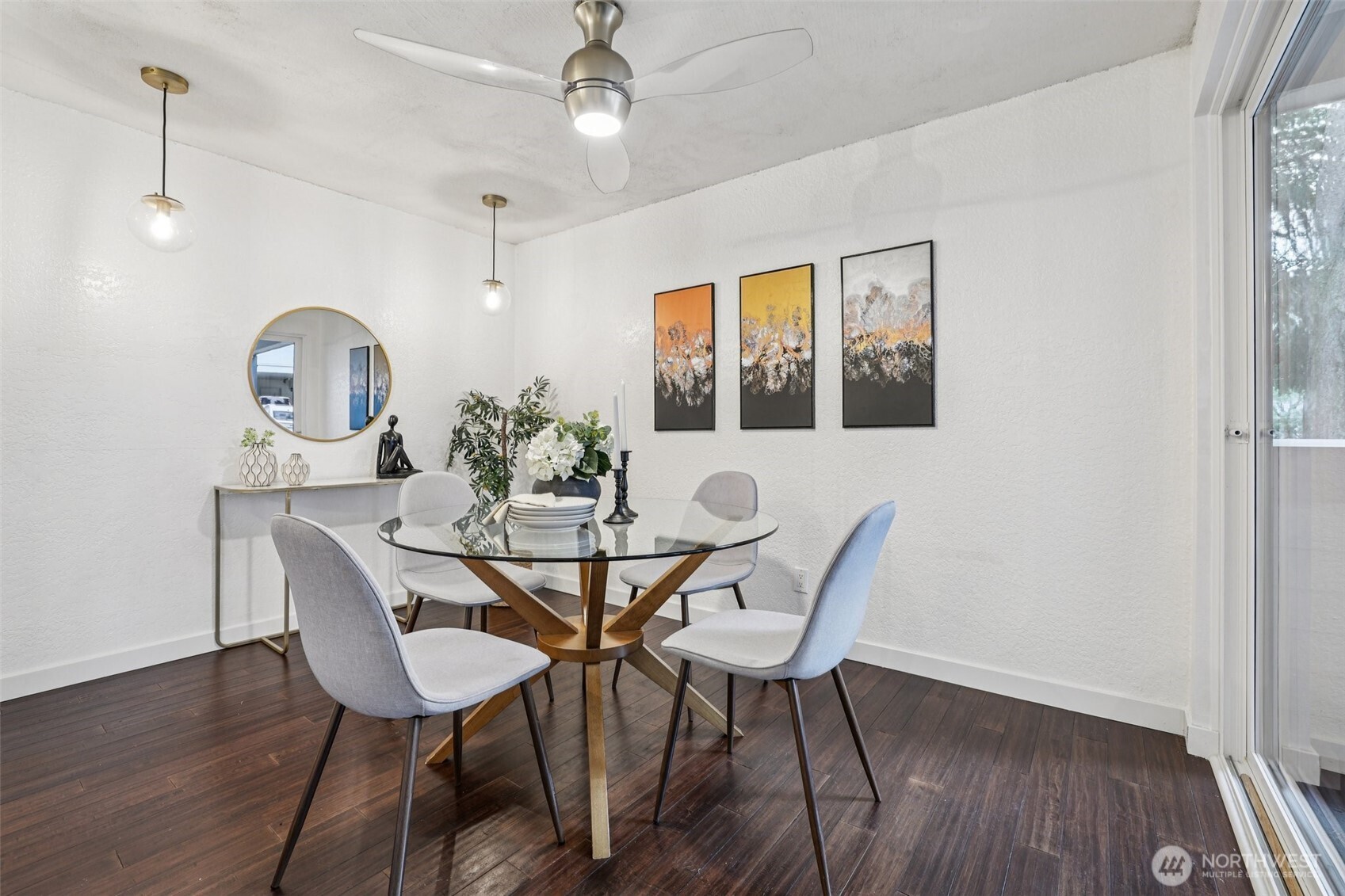 3700 26th Place West, Unit 203 Seattle, WA 98199 - Photo 11 of 38