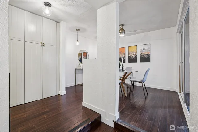 $389,900 | 3700 26th Place West, Unit 203, Seattle, WA 98199