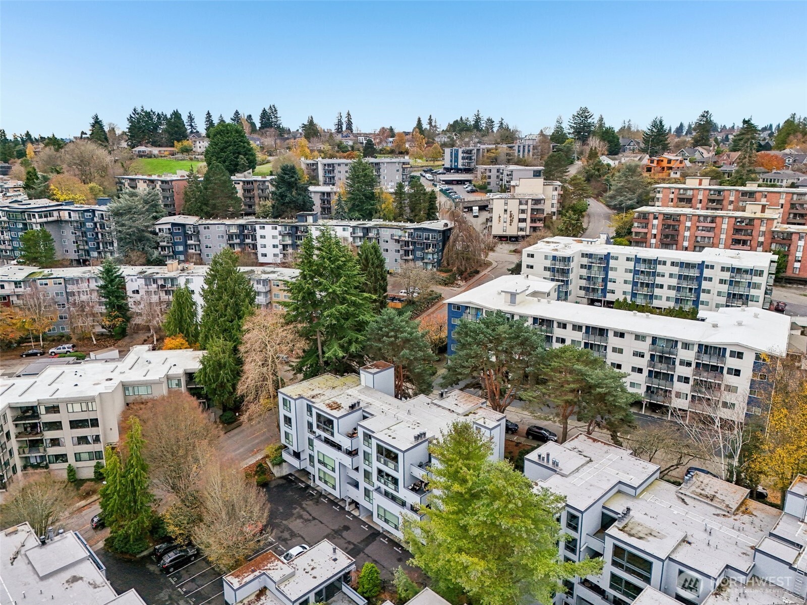 3700 26th Place West, Unit 203 Seattle, WA 98199 - Photo 27 of 38