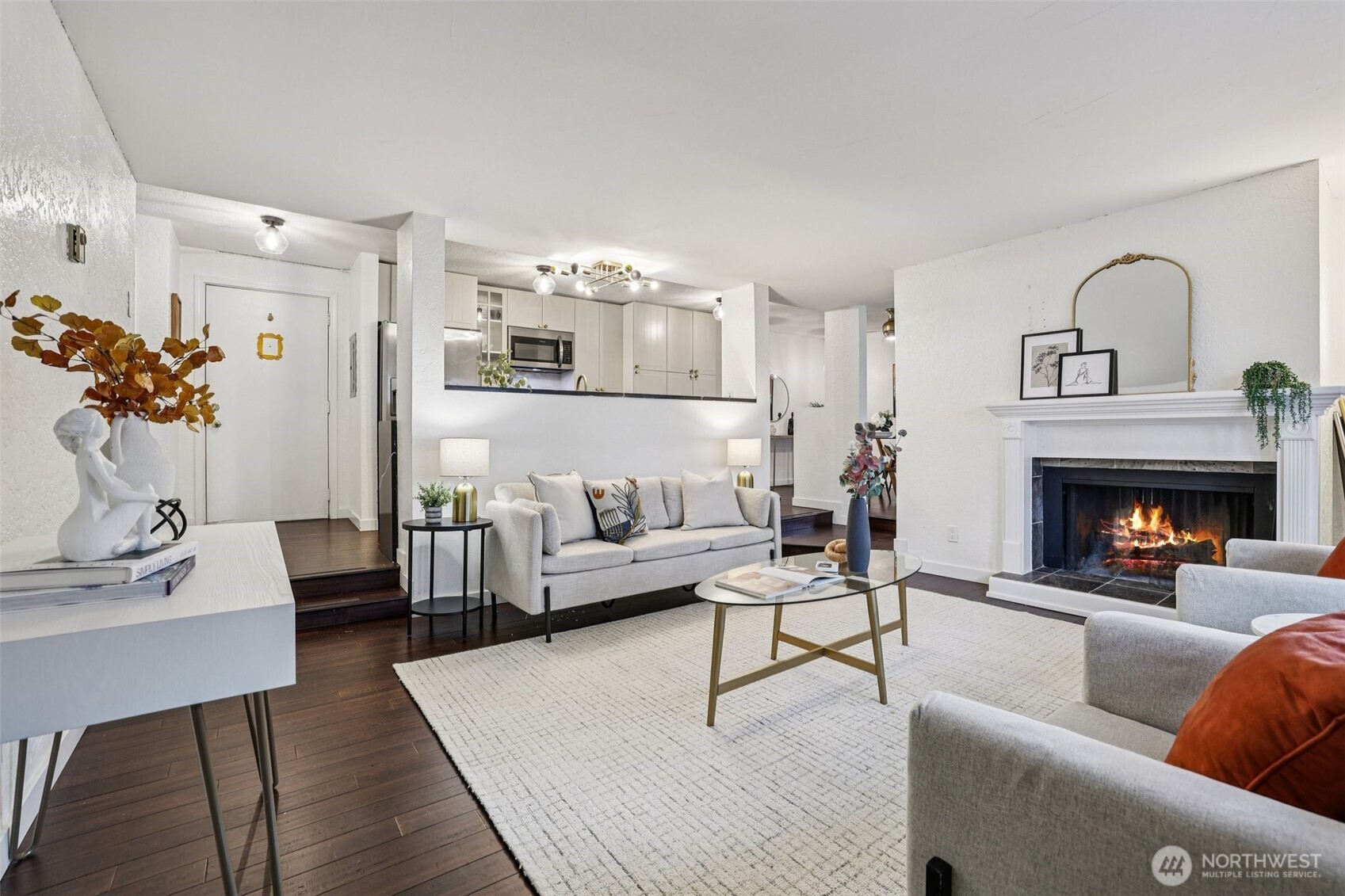 3700 26th Place West, Unit 203 Seattle, WA 98199 - Photo 8 of 38