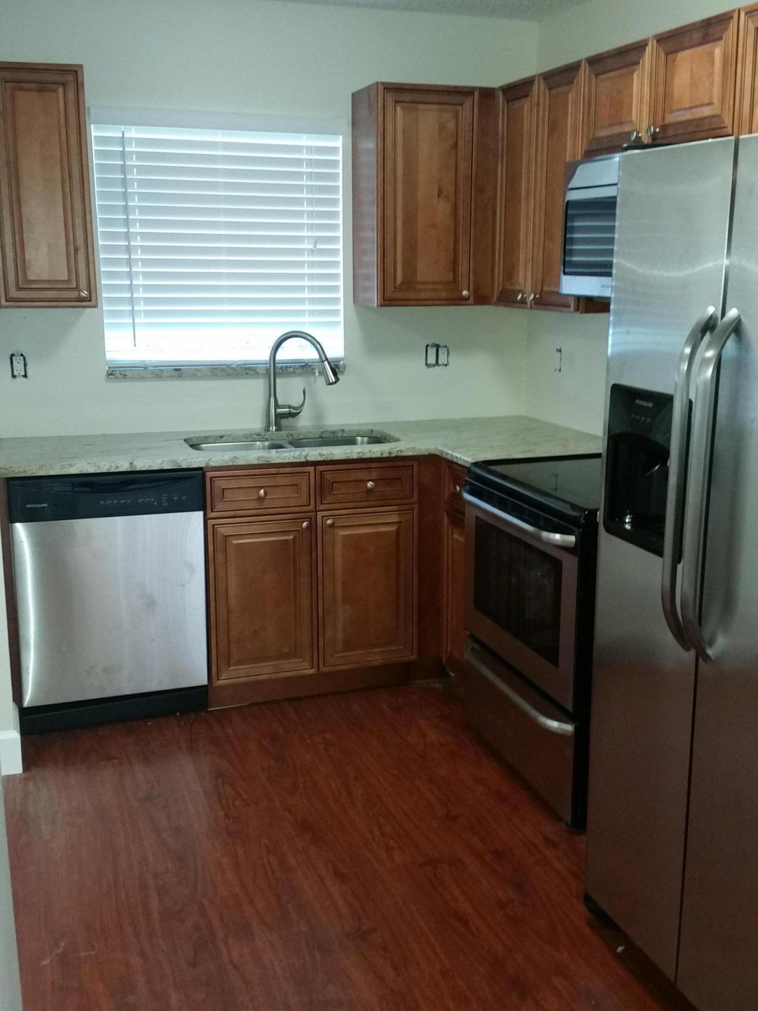 815 West 9th Street Riviera Beach, FL 33404 - Photo 3 of 4 20151013_131745
