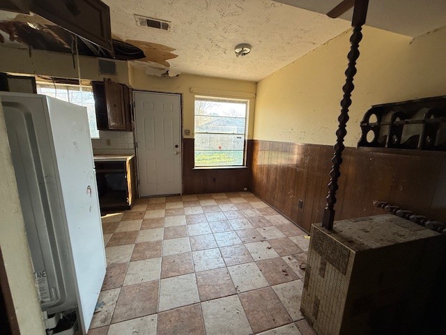 338 Coach Lamp Lane Houston, TX 77060 - Photo 4 of 10 a view of a storage & utility room