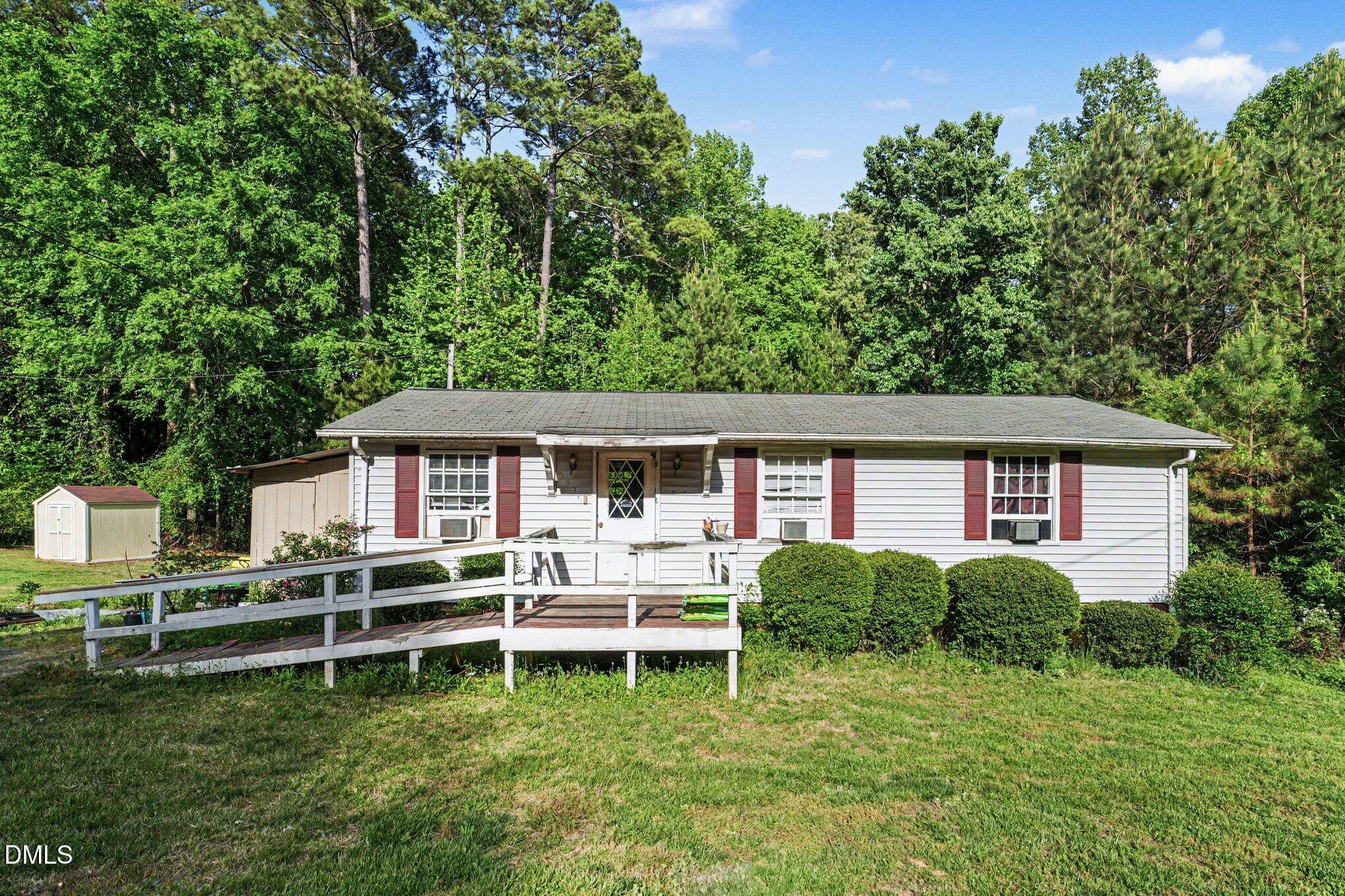 2505 Neville Road Chapel Hill, NC 27516 - Photo 3 of 17 003_file_3585