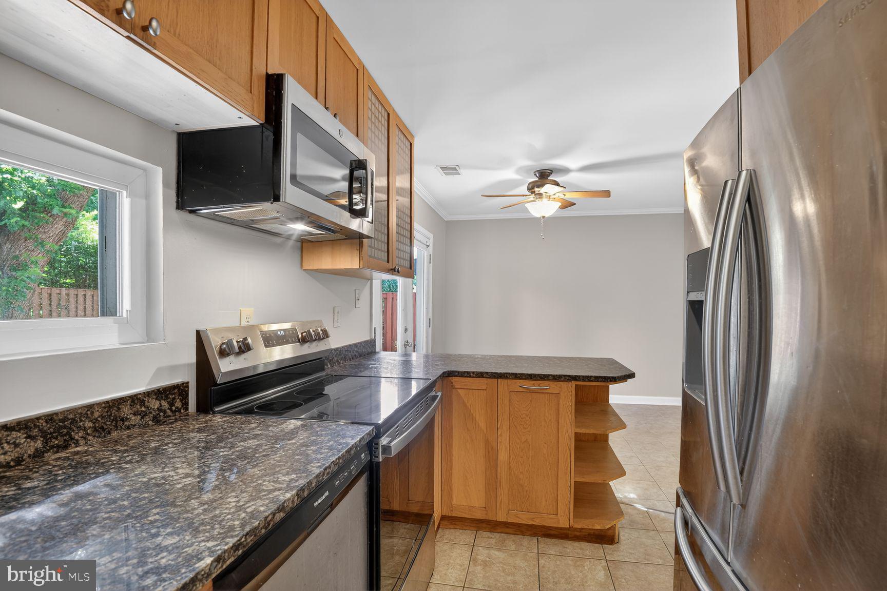 11306 Geddys Court Reston, VA 20191 - Photo 16 of 32