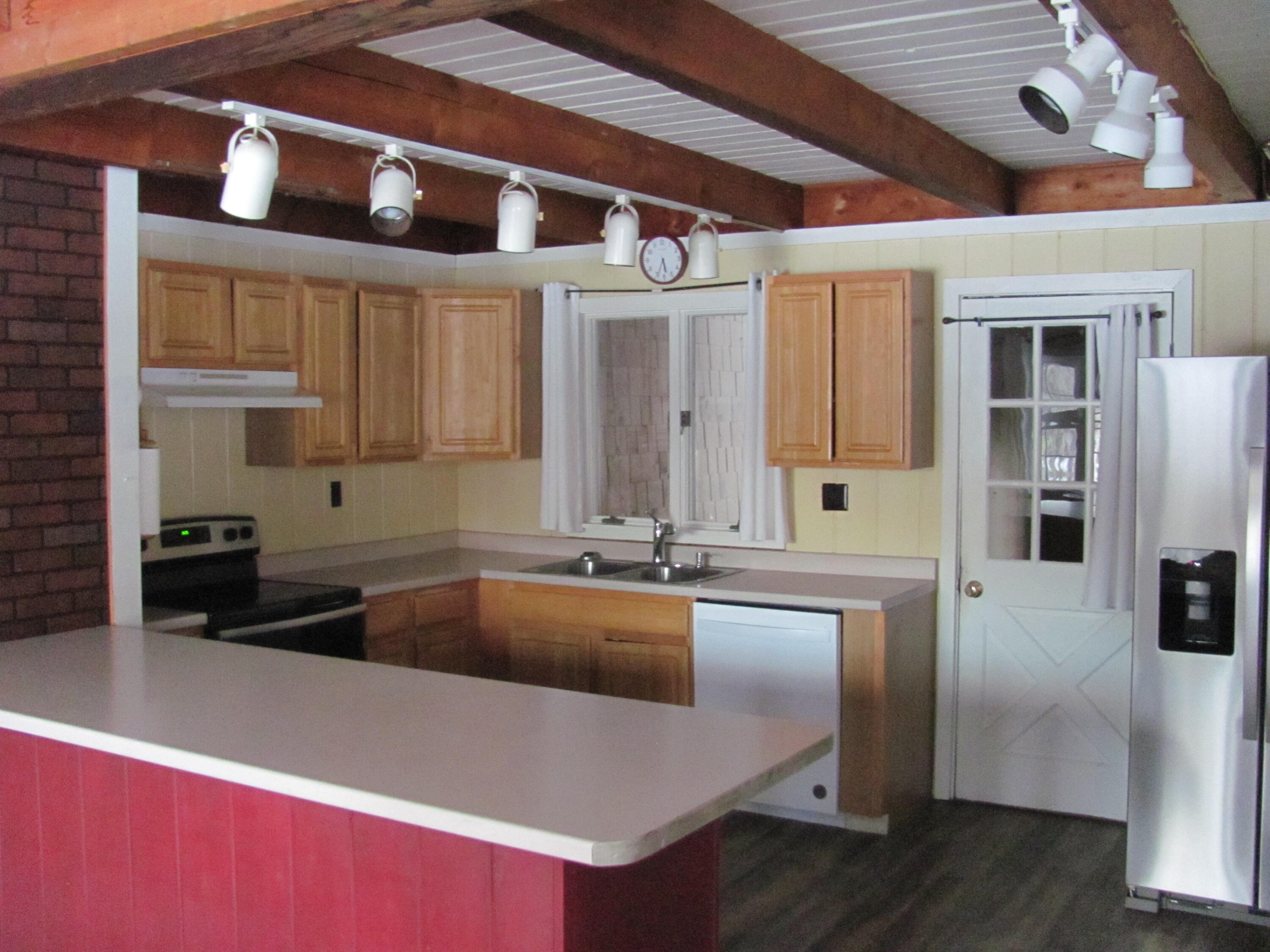 71 Elm Hill Road Paris, ME 04281 - Photo 3 of 22 IMG_0030