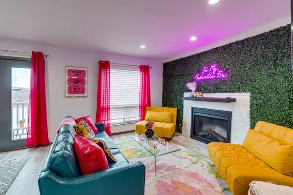 $629,000 | 1032 1st Avenue North, Nashville, TN 37201