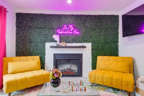 $629,000 | 1032 1st Avenue North, Nashville, TN 37201