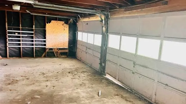 a view of walk in closet