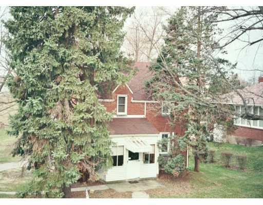 21 Herbst Road Coraopolis, PA 15108 - Photo 8 of 8 Gallery Image 8