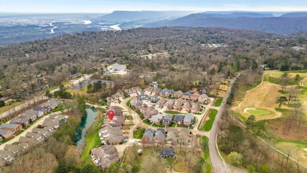 $720,000 | 21 Oliver Court, Signal Mountain, TN 37377