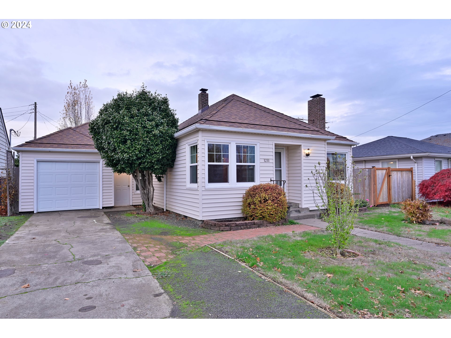 1211 Southwest Queen Avenue Albany, OR 97321 - Photo 1 of 48 Gallery Image 1