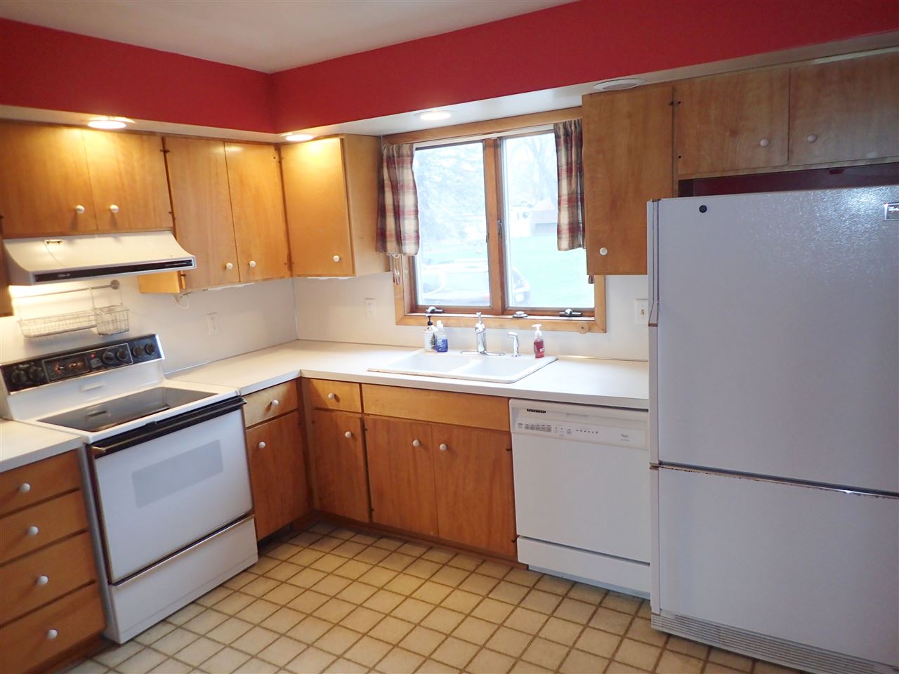 2143 3rd Street Bay City, MI 48708 - Photo 3 of 32