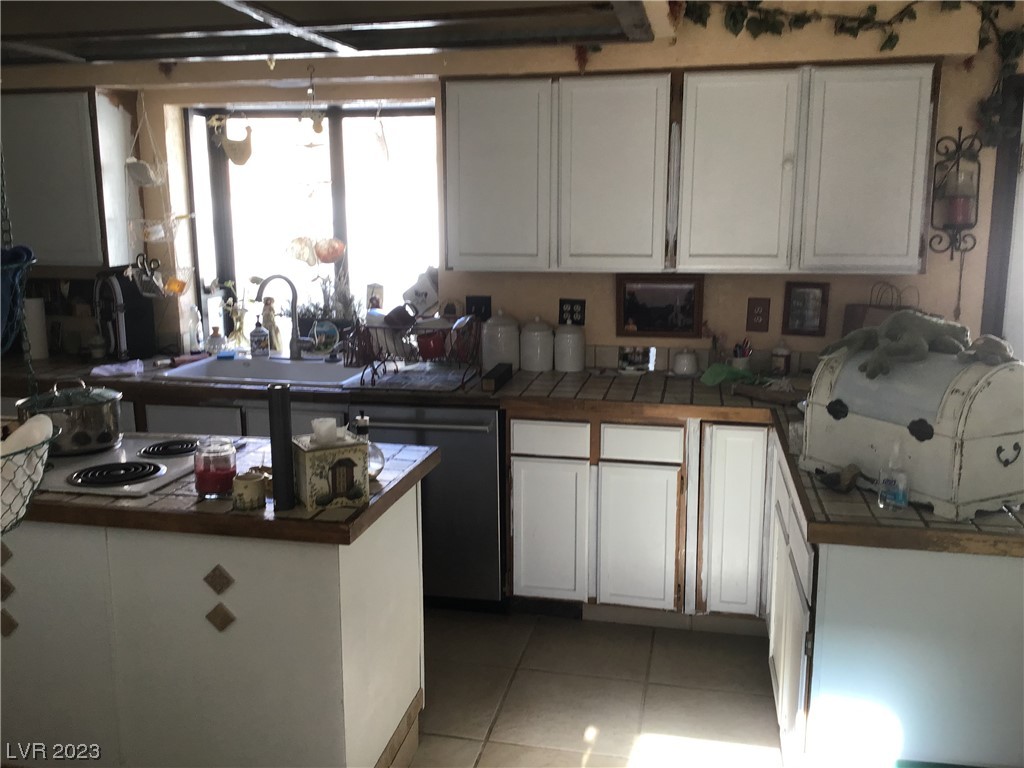 7 Desert Queen Road Tonopah, NV 89049 - Photo 8 of 24