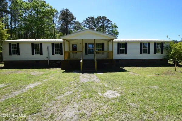 $200,000 | 708 Holly Oak Drive, Blounts Creek, NC 27814