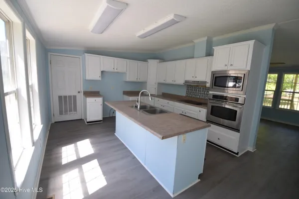 $200,000 | 708 Holly Oak Drive, Blounts Creek, NC 27814