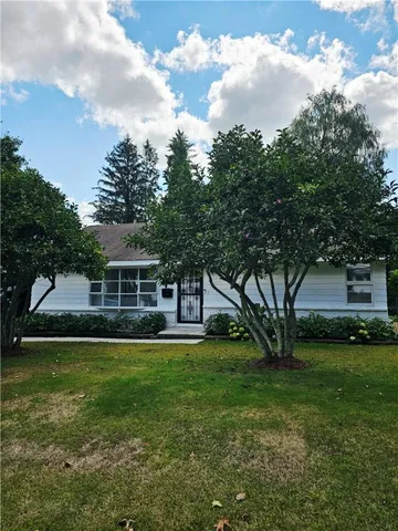 $394,000 | 724 Fairmount Street, Woonsocket, RI 02895