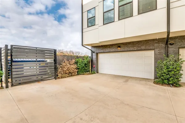 $2,507 | 1813 Park Avenue, Unit 107, Dallas, TX 75215