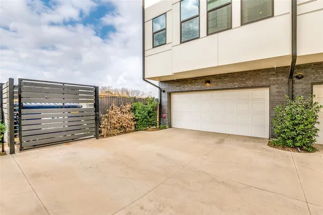 a view of an entrance gate of the house