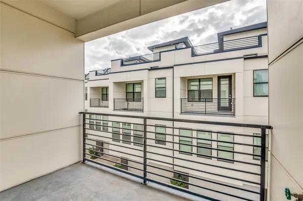 $2,507 | 1813 Park Avenue, Unit 107, Dallas, TX 75215