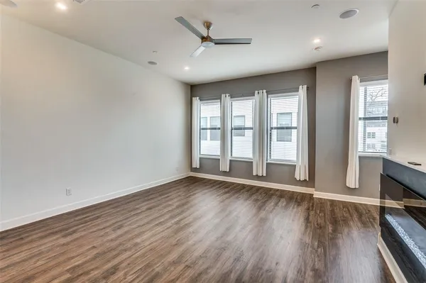 $2,507 | 1813 Park Avenue, Unit 107, Dallas, TX 75215