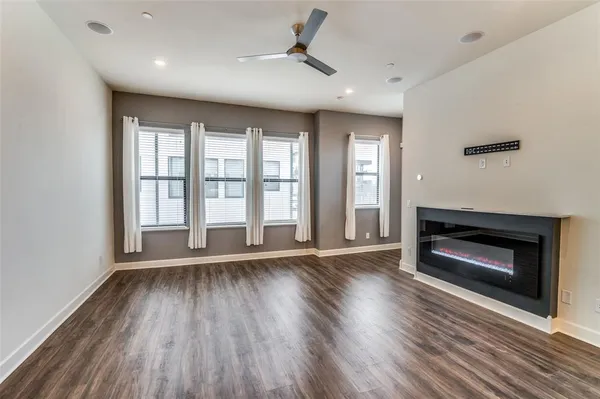 $2,507 | 1813 Park Avenue, Unit 107, Dallas, TX 75215