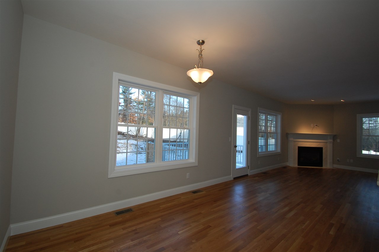 68 Hall Road Londonderry, NH 03053 - Photo 6 of 23