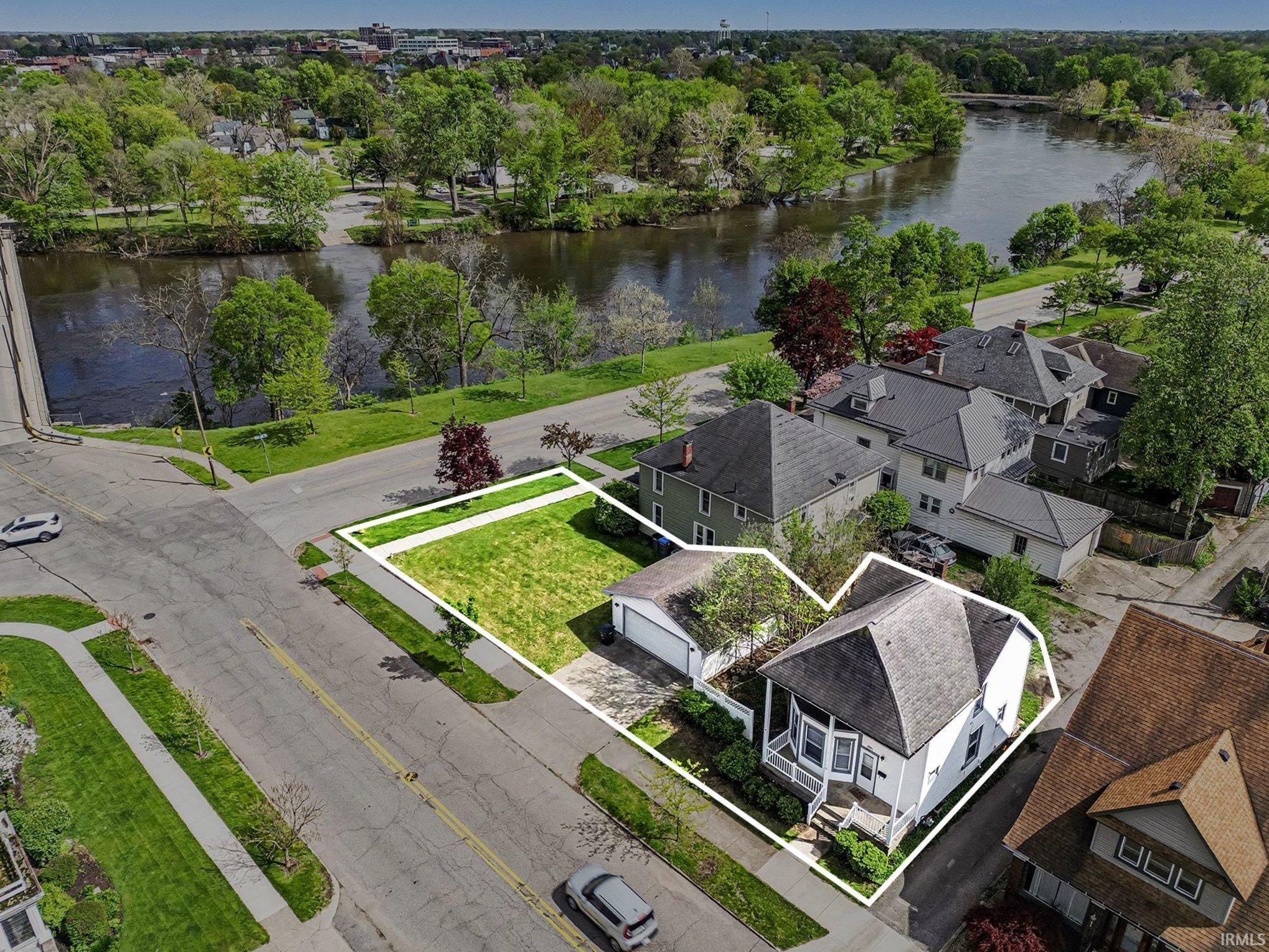 611 Bower Street Elkhart, IN 46514 - Photo 8 of 28