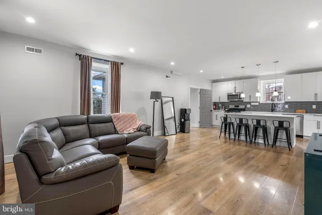 $395,000 | 7600 Fayette Street, Philadelphia, PA 19150