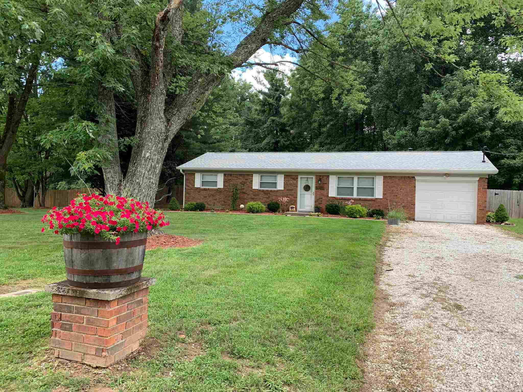 5945 East Robinson Road Bloomington, IN 47408 - Photo 1 of 23