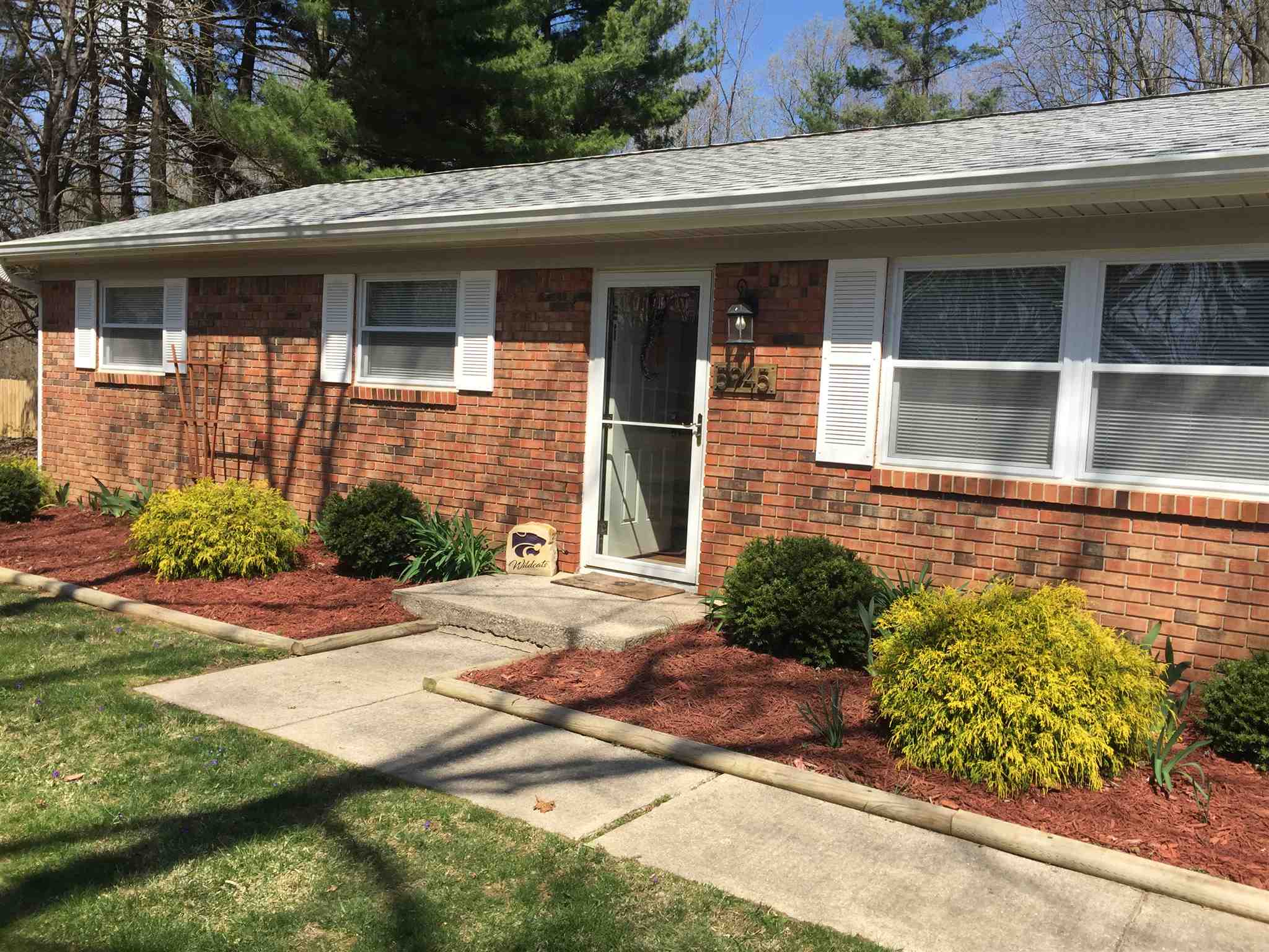 5945 East Robinson Road Bloomington, IN 47408 - Photo 2 of 23