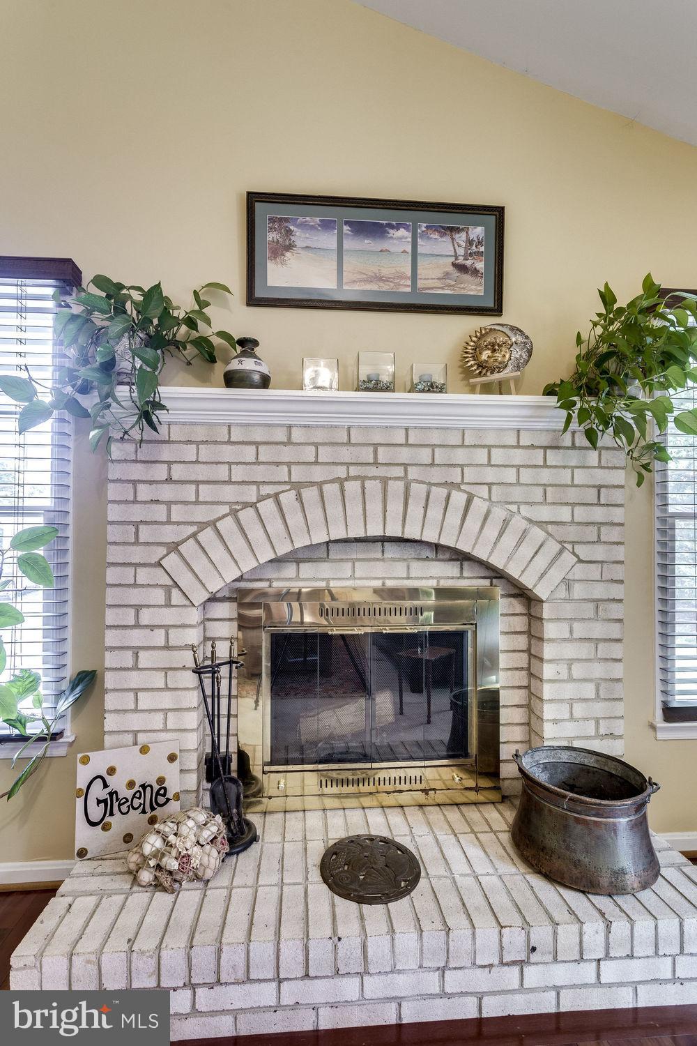 8534 Hooes Road Springfield, VA 22153 - Photo 14 of 29 Family Room