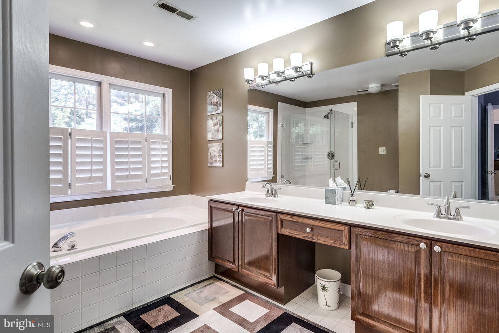 8534 Hooes Road Springfield, VA 22153 - Photo 18 of 29 Bath (Master)
