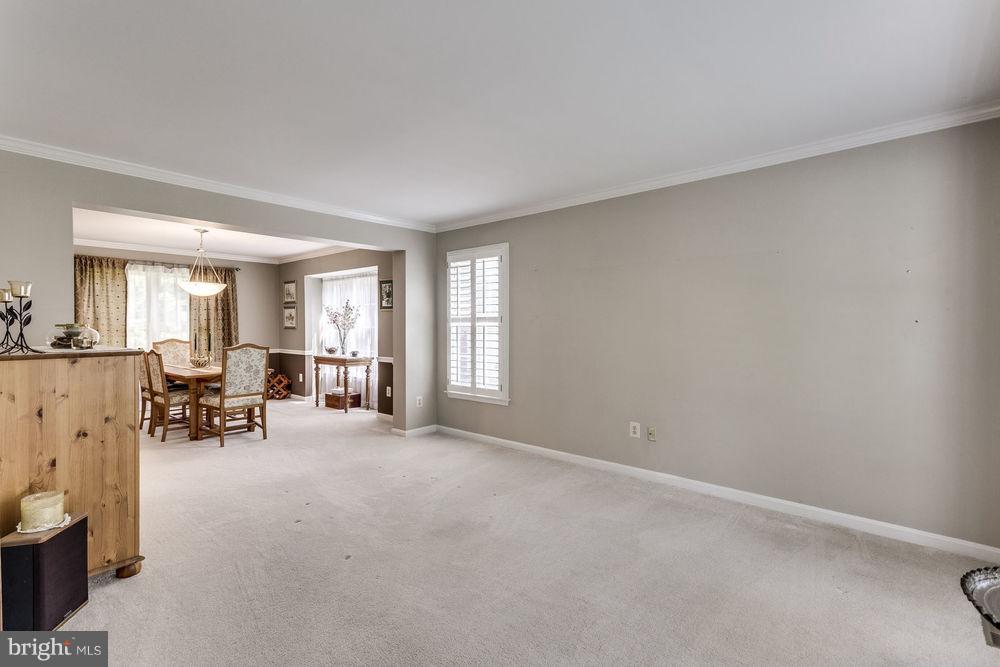 8534 Hooes Road Springfield, VA 22153 - Photo 6 of 29 Living Room