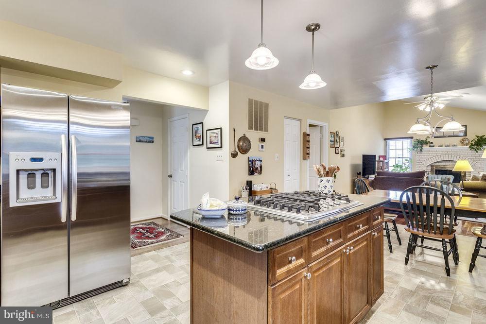 8534 Hooes Road Springfield, VA 22153 - Photo 7 of 29 Kitchen