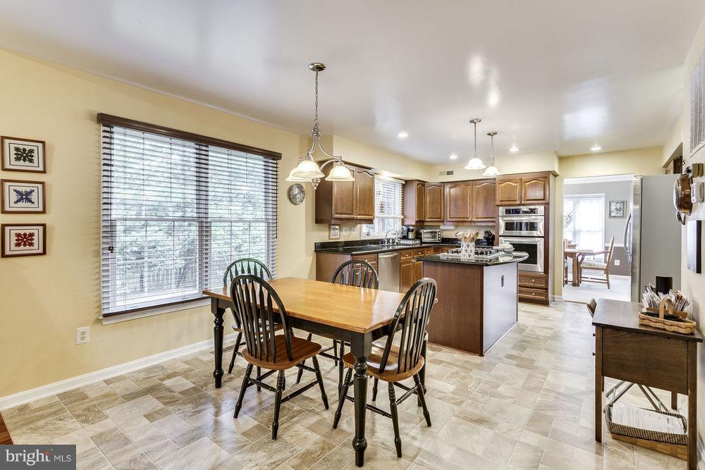 8534 Hooes Road Springfield, VA 22153 - Photo 9 of 29 Breakfast Room