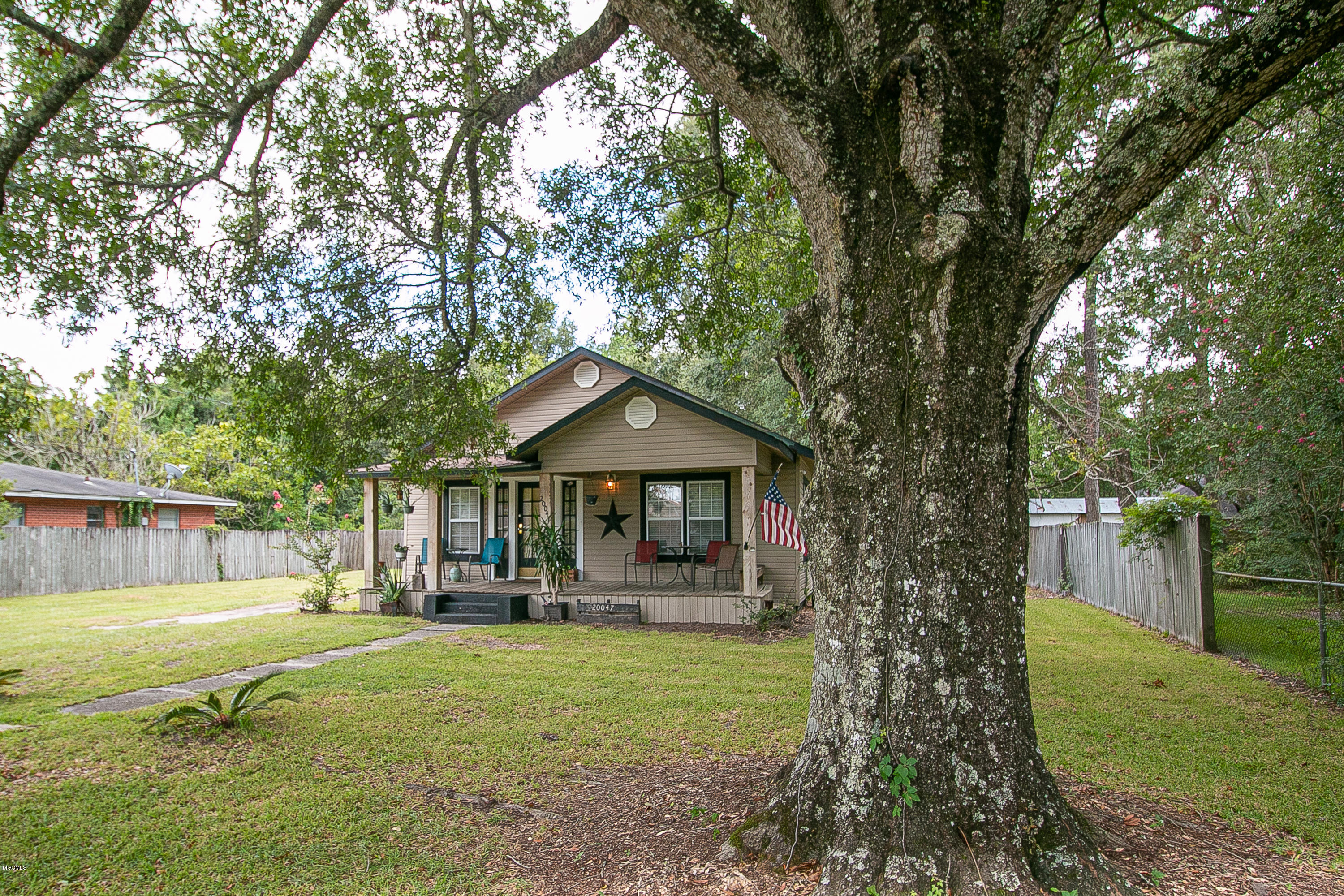 20047 Commission Road Long Beach, MS 39560 - Photo 2 of 16 20047 Commission Road-122
