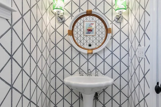 $1,750,000 | 2 Prince Street, Beverly, MA 01915