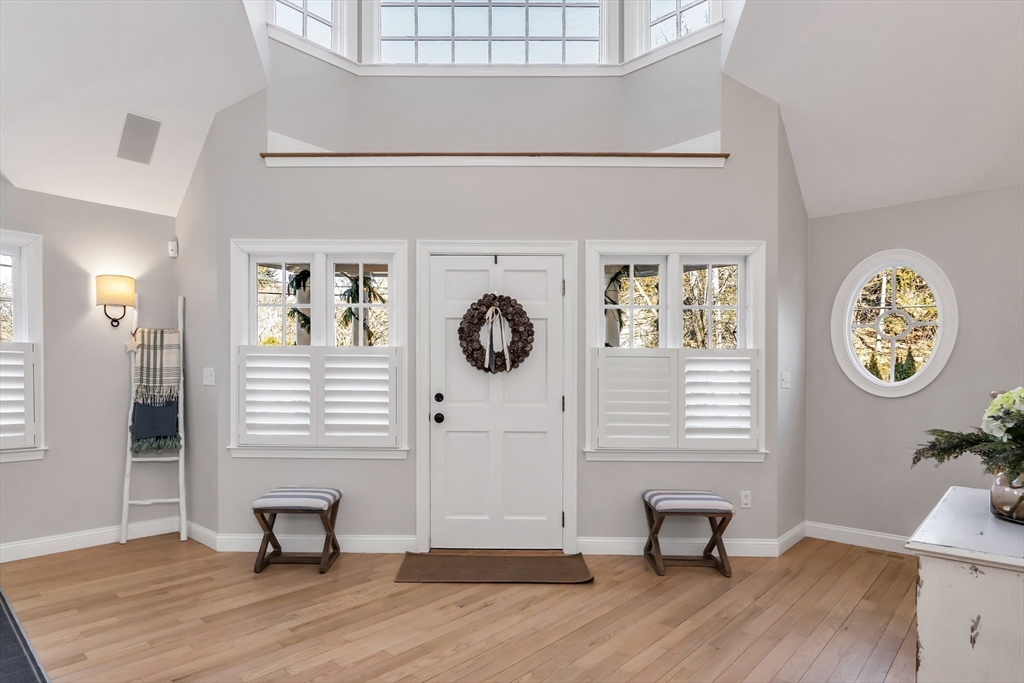 2 Prince Street Beverly, MA 01915 - Photo 6 of 41