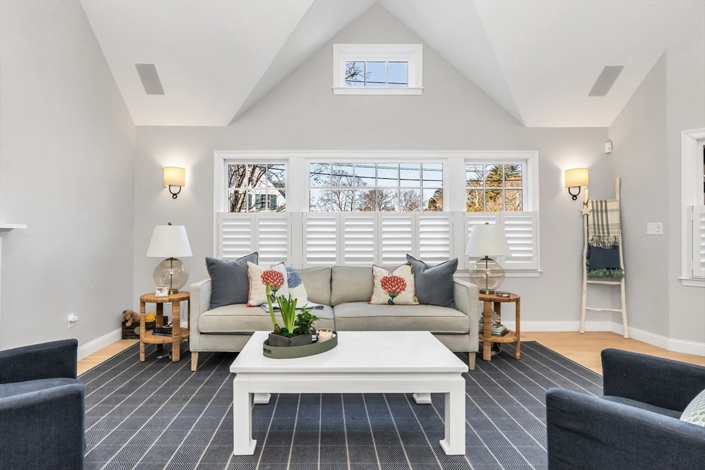 2 Prince Street Beverly, MA 01915 - Photo 8 of 41