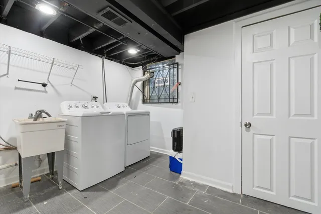 $168,000 | 9904 South State Street, Unit B, Chicago, IL 60628